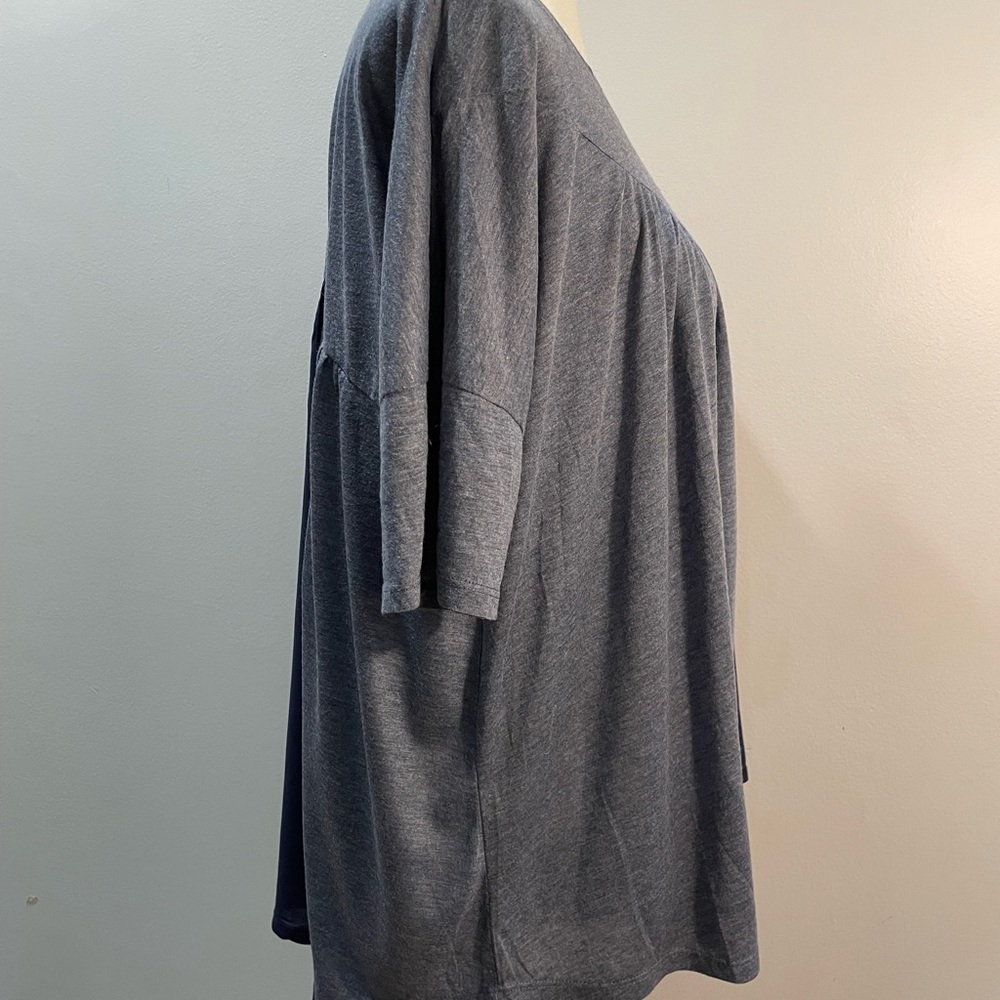 Cy Colorblock Shear-Panel Tee - Picture 4 of 7